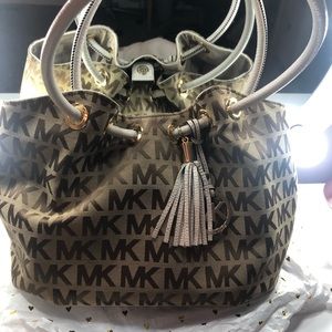 Michael Kors tote